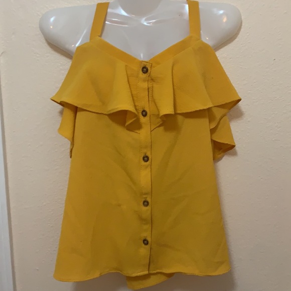 BUNDLE‎ - 3 tops!! - Picture 7 of 8